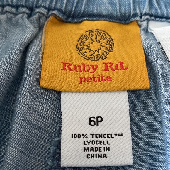 Cropped Chambray Wide Leg Pants - Picture 5 of 5